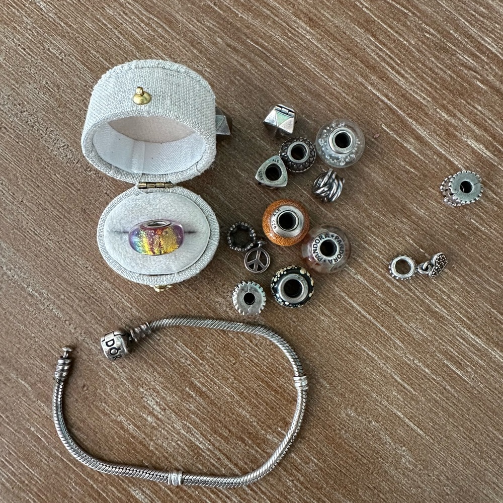 Pandora heart charm bead
